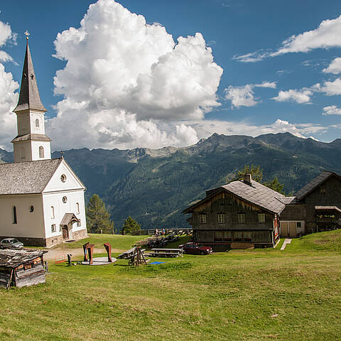 Rangersdorf mit der Wallfahrtskirche Marterle in der Nationalpark-Region Hohe Tauern