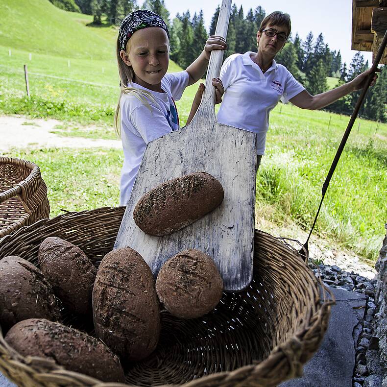 Geschmack der Kindheit - Brot backen Lesachtal