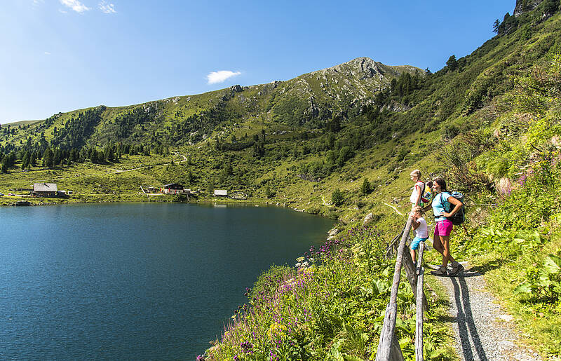 Familienwandern am Falkertsee