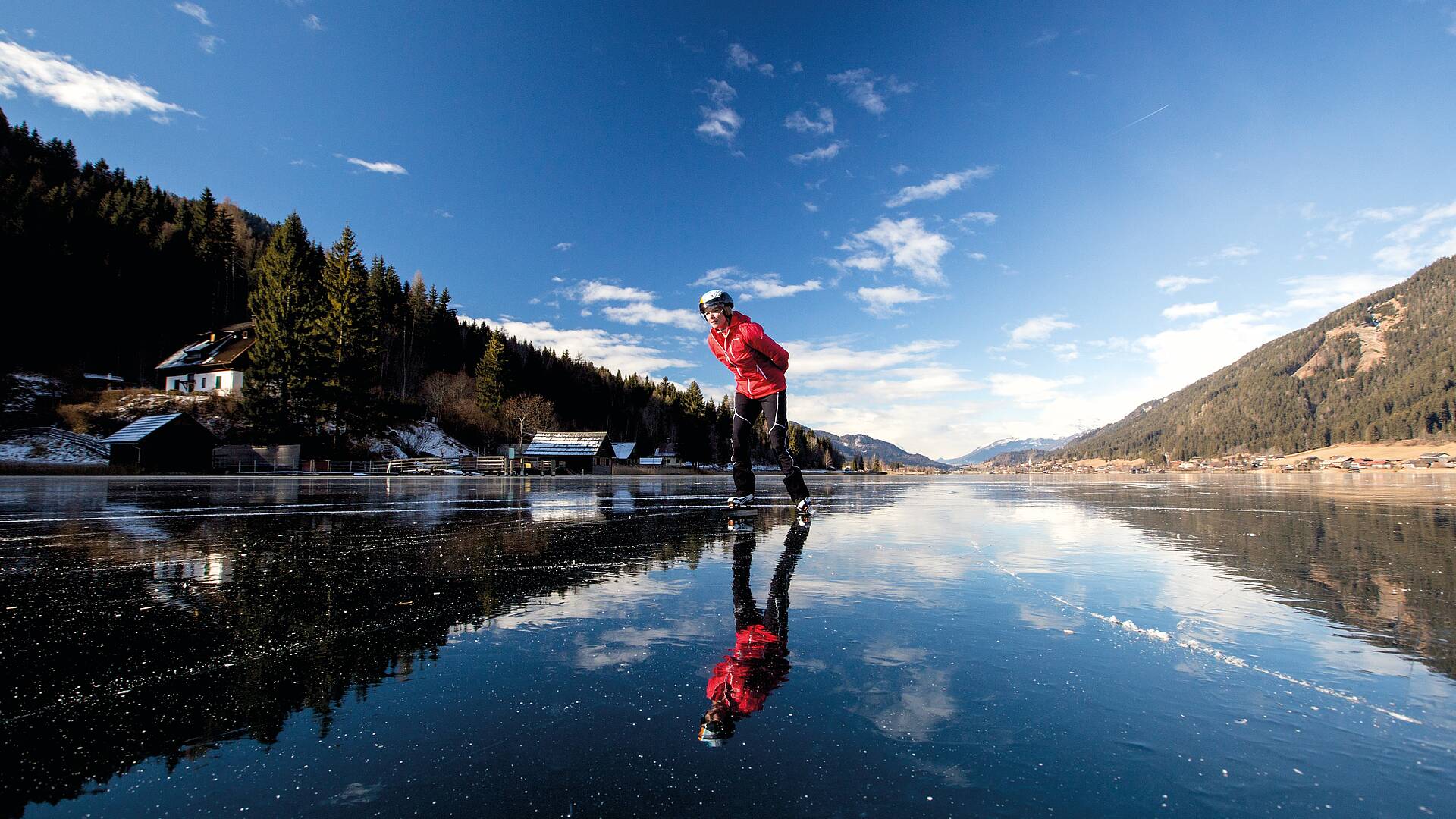 Region Weissensee_Winter_Eislaufen auf Spiegeleis